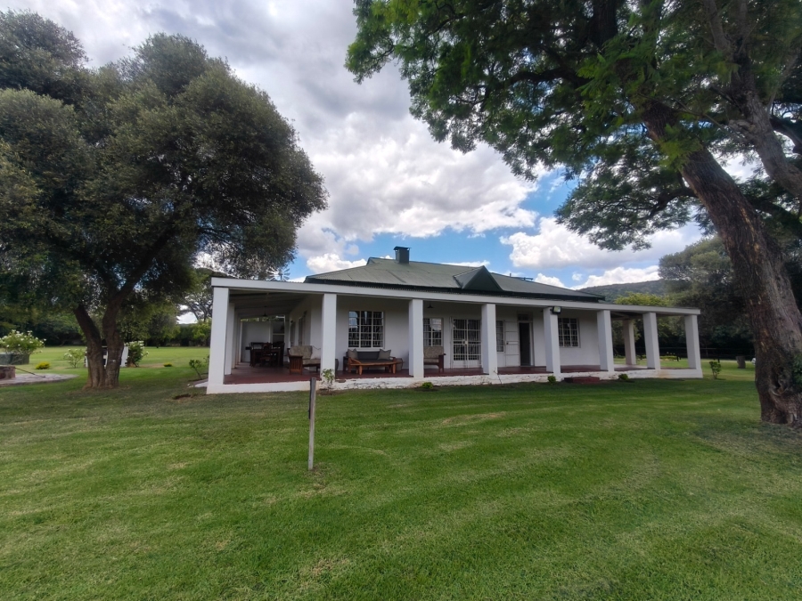 4 Bedroom Property for Sale in Groot Marico North West